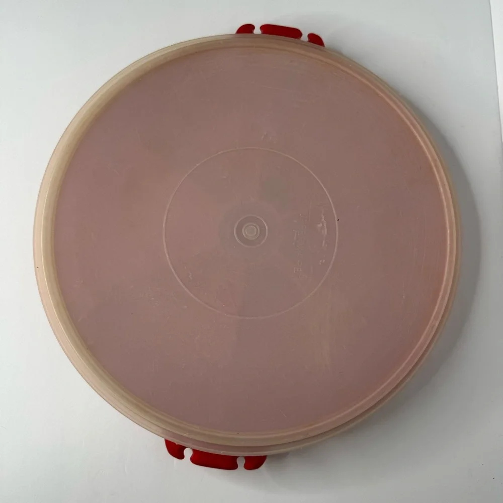 Tupperware‎ Red and White Vegetable Cookie Tray Relish To Go Dishes Set of 2